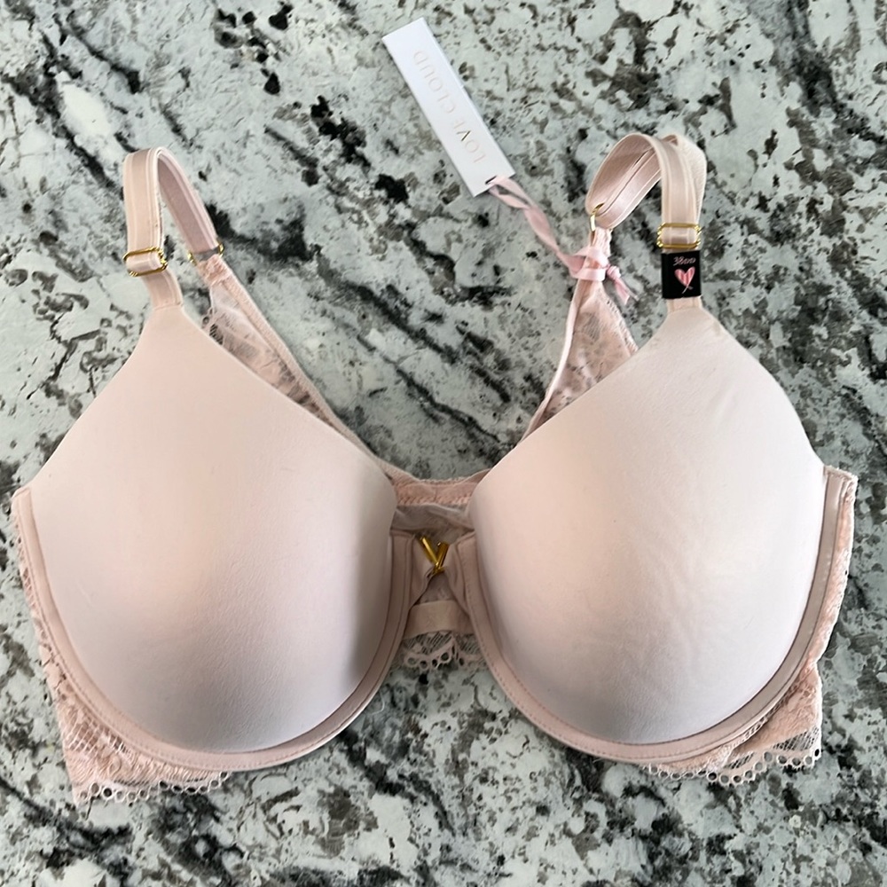 Victoria’s Secret uplift Demi bra